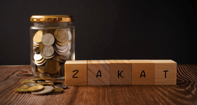 Membayar Zakat Profesi: Pengertian dan Cara Menghitungnya