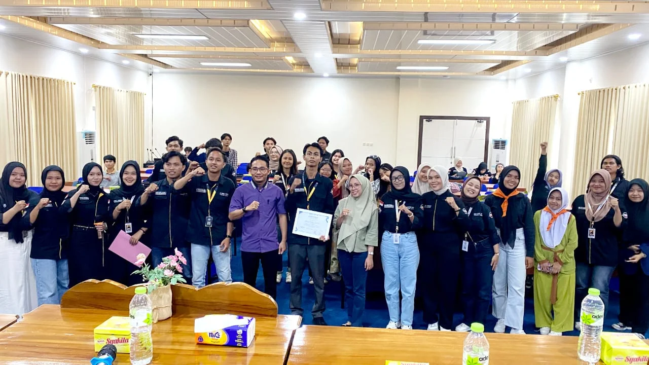 Mahasiswa Jurnalistik Unib Dibekali Teknik Penulisan Berita yang Profesional