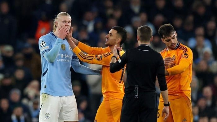 Peluang Man City Lolos Hanya 1 Persen, Guardiola Tak Mau Sesumbar