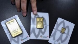 Harga Emas Antam Turun Drastis, Sabtu 15 Februari 2025