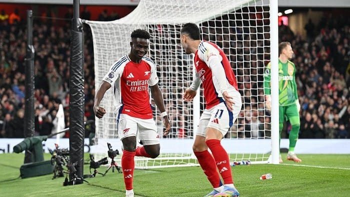Arsenal vs Fulham, Saka Cetak Gol Penentu Arsenal vs Fulham, Saka Cetak Gol Penentu