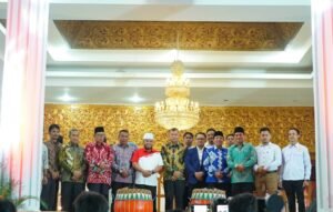 Gubernur Helmi Luncurkan "Rumah Aspirasi Bantu Rakyat", Wadah Diskusi Cerdas untuk Bengkulu Lebih Baik! Gubernur Helmi Luncurkan "Rumah Aspirasi Bantu Rakyat", Wadah Diskusi Cerdas untuk Bengkulu Lebih Baik!