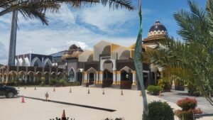 Pertama kali, Masjid Raya Baitul Izzah Kutbah Jumat Berbahasa Arab Pertama kali, Masjid Raya Baitul Izzah Kutbah Jumat Berbahasa Arab