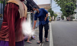 Keutamaan dan Amalan Sunnah di Hari Jumat Keutamaan dan Amalan Sunnah di Hari Jumat