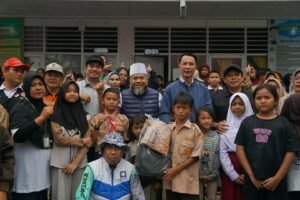 Bengkulu Kirim 100 Ambulan dan RP. 4,3 Miliar Ini Bukan Gengsi Tapi Solidaritas Bengkulu Kirim 100 Ambulan dan RP. 4,3 Miliar Ini Bukan Gengsi Tapi Solidaritas