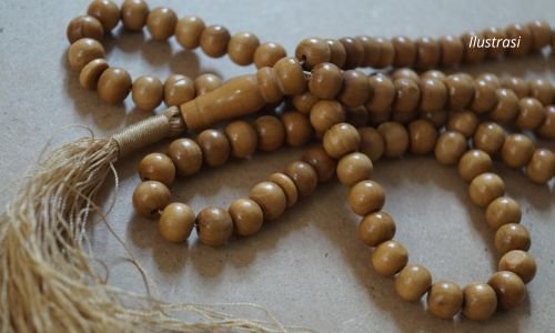 Dzikir Ramadan Hari 1–10: Bacaan dan Keutamaannya di Fase Turunnya Rahmat Dzikir Ramadan Hari 1–10: Bacaan dan Keutamaannya di Fase Turunnya Rahmat