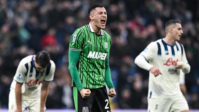 Jay Idzes Bersinar, Sassuolo Tumbangkan Atalanta Meski 10 Pemain Jay Idzes Bersinar, Sassuolo Tumbangkan Atalanta Meski 10 Pemain